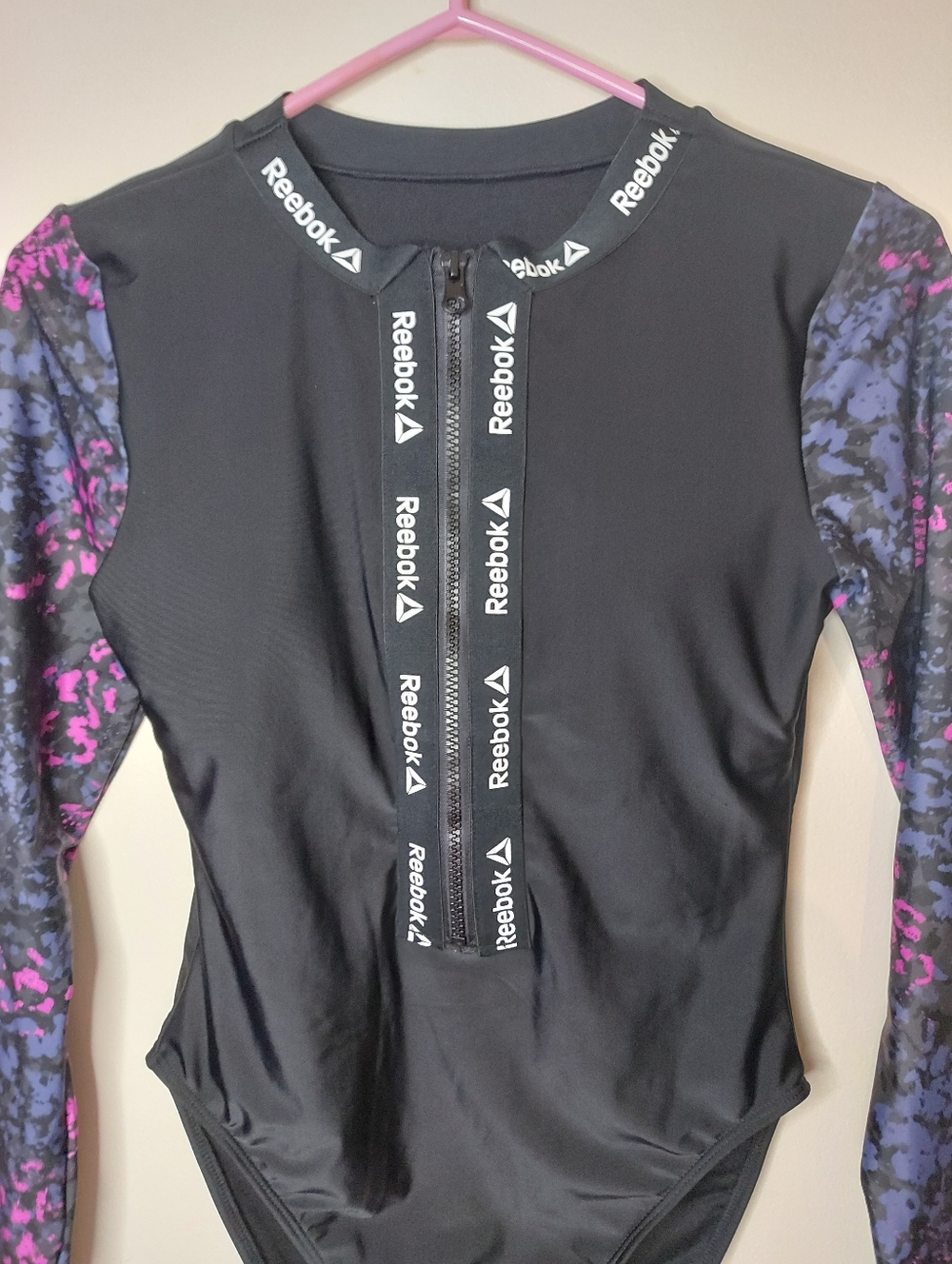 Reebok Long Sleeve Zip Rashguard - Picture 3 of 5